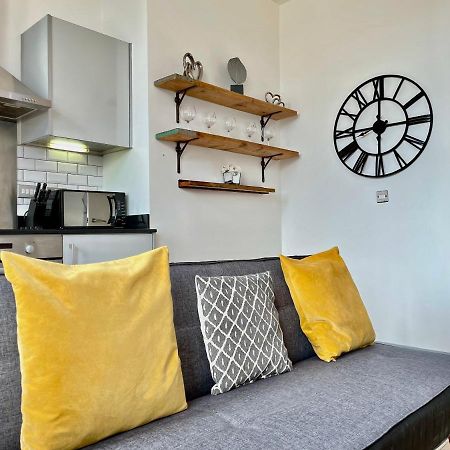 בריסטול Victorian Factory Apartment With 2 Bedrooms מראה חיצוני תמונה